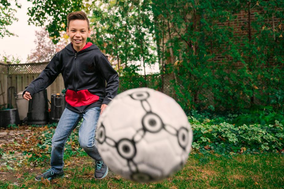 kid playing soccer | Tutor2You